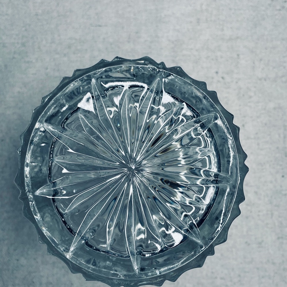 Heavy Lead Chrystal Vase - Picture 4 of 10